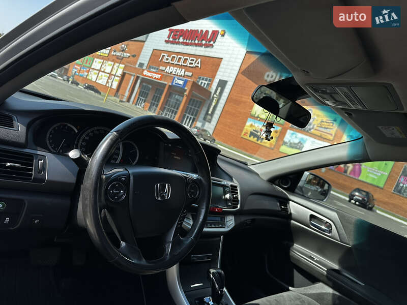 Седан Honda Accord 2013 в Броварах