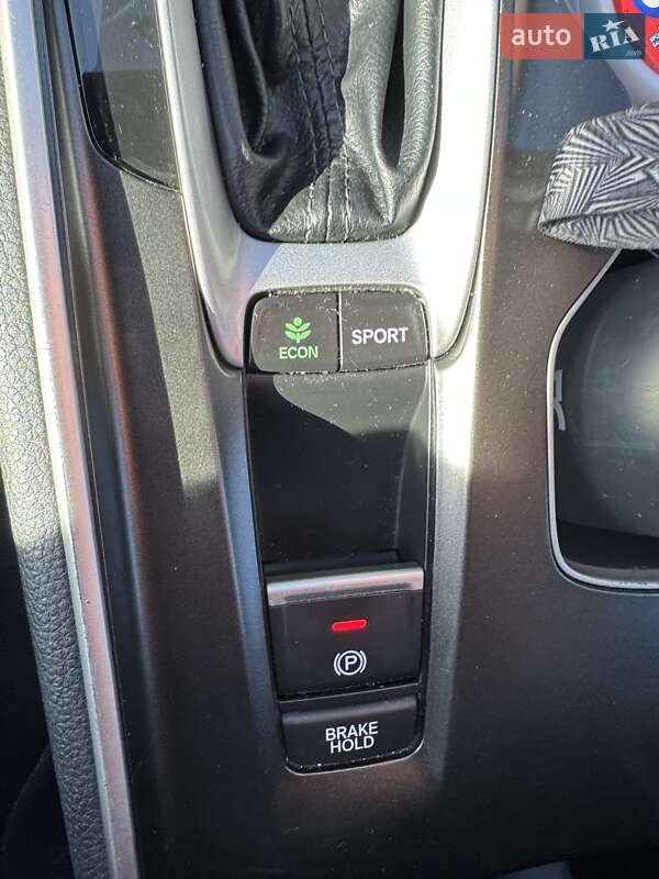 Седан Honda Accord 2020 в Киеве