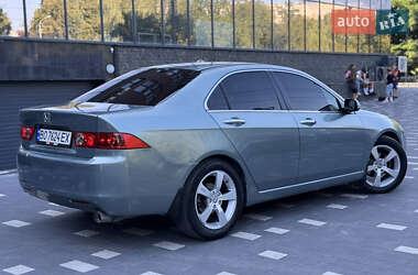Седан Honda Accord 2004 в 