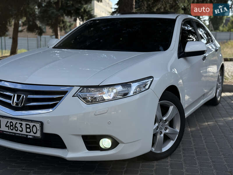 Седан Honda Accord 2012 в Кропивницком