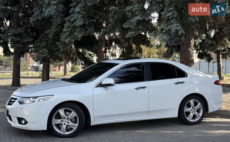 Седан Honda Accord 2012 в Кропивницком