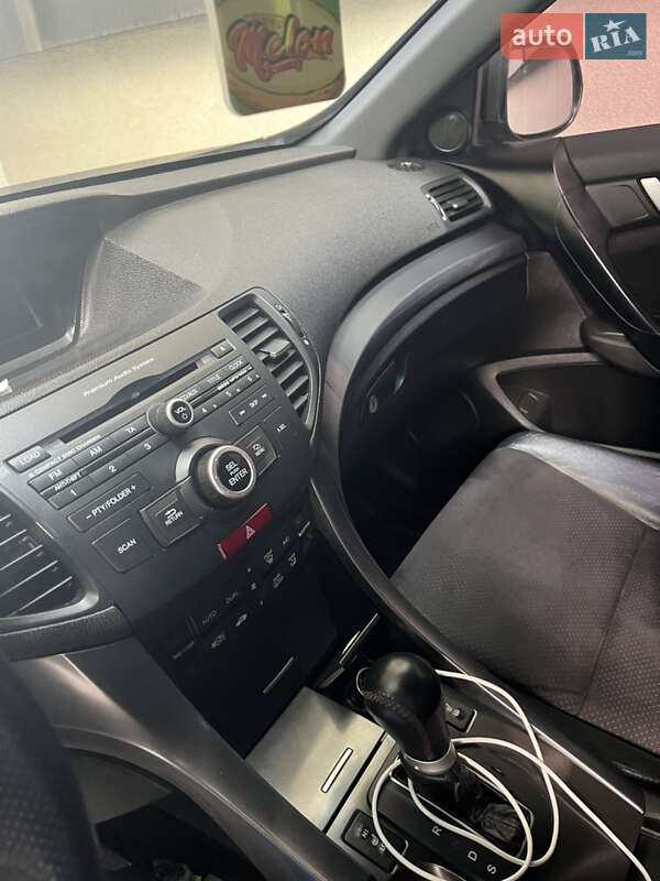 Седан Honda Accord 2011 в Києві