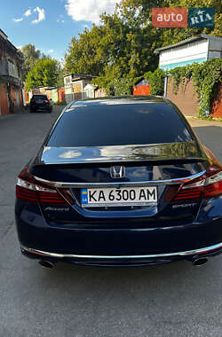 Седан Honda Accord 2016 в 