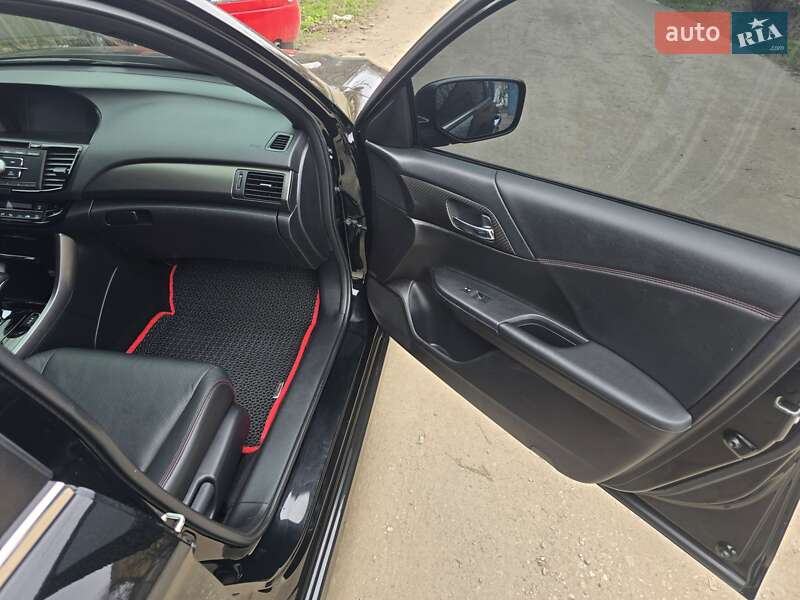Седан Honda Accord 2016 в Запорожье