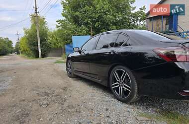 Седан Honda Accord 2016 в 