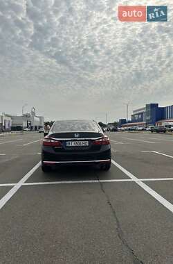 Седан Honda Accord 2016 в 