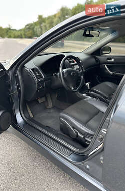 Седан Honda Accord 2005 в 