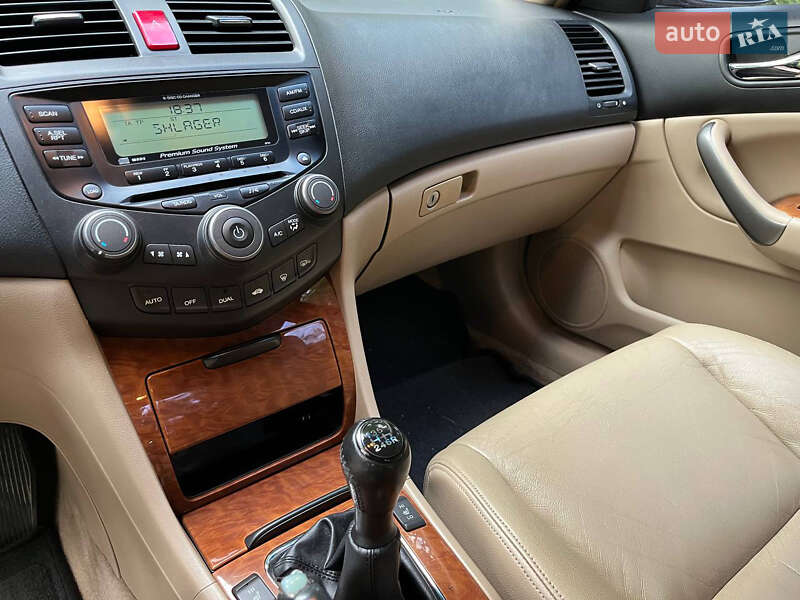 Седан Honda Accord 2006 в Житомире