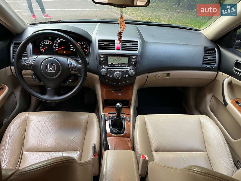 Седан Honda Accord 2006 в Житомире
