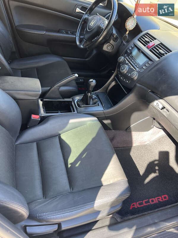 Седан Honda Accord 2006 в Киеве