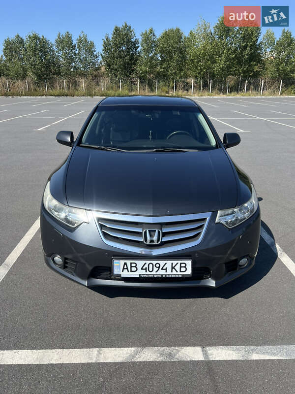 Седан Honda Accord 2012 в 