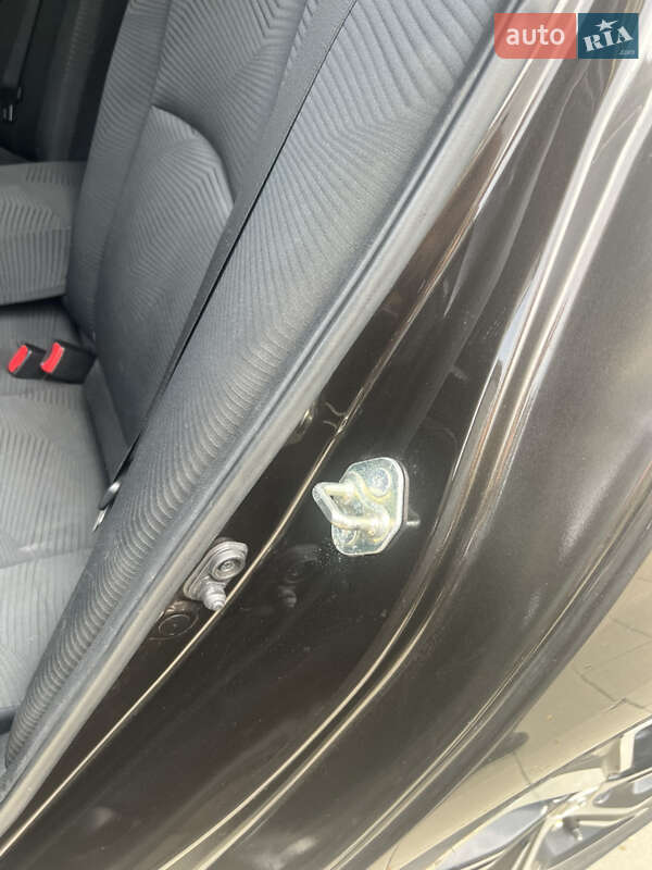 Седан Honda Accord 2016 в Ужгороді