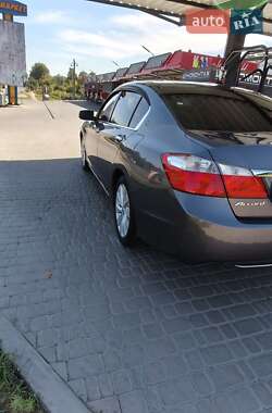 Седан Honda Accord 2015 в 