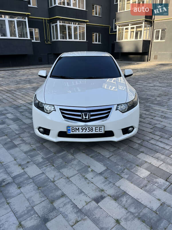 Седан Honda Accord 2011 в Ахтырке