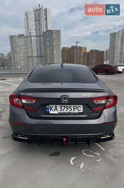 Седан Honda Accord 2018 в 