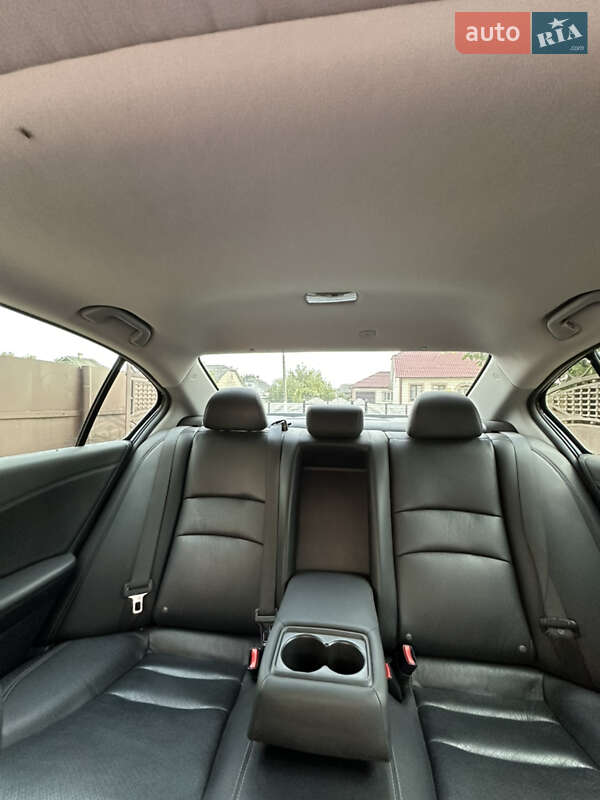 Седан Honda Accord 2017 в Чернівцях