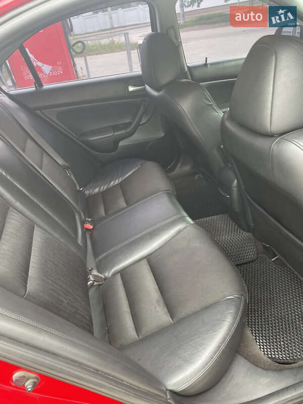 Седан Honda Accord 2004 в Львове