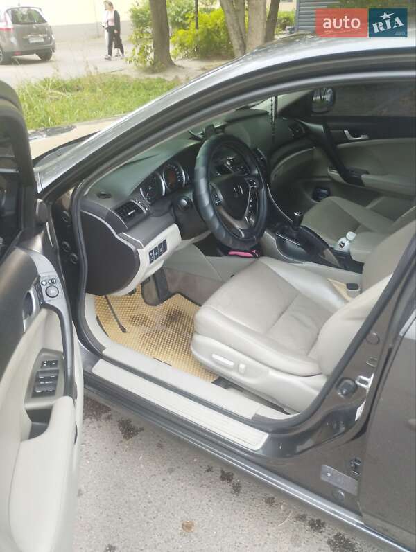 Седан Honda Accord 2009 в Житомирі