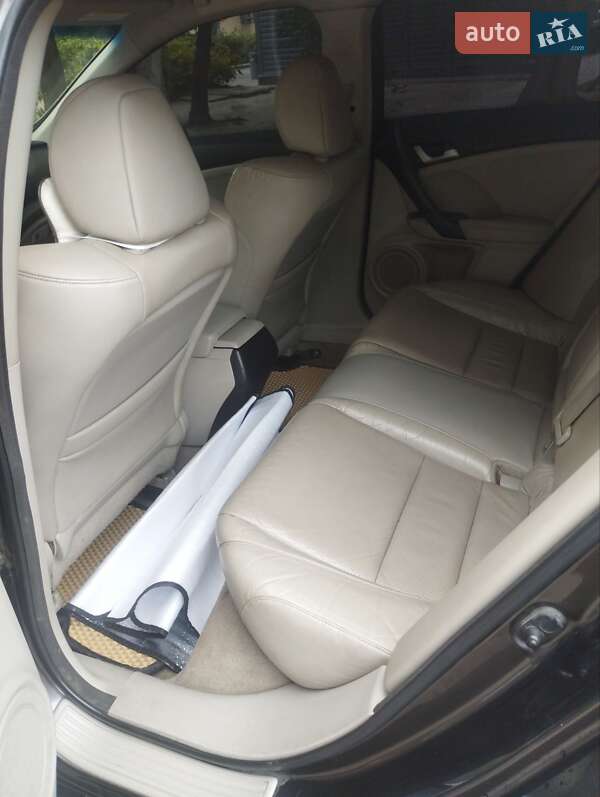 Седан Honda Accord 2009 в Житомирі