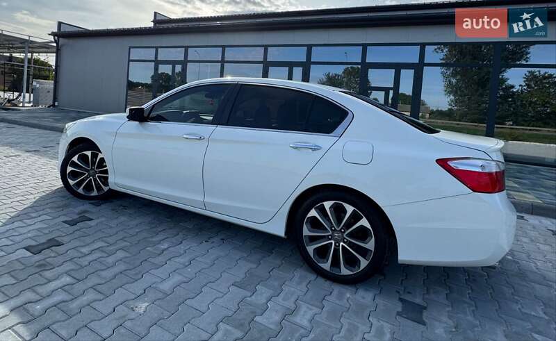 Седан Honda Accord 2015 в Бродах фото 3 Седан Honda Accord 2015 в Бродах
