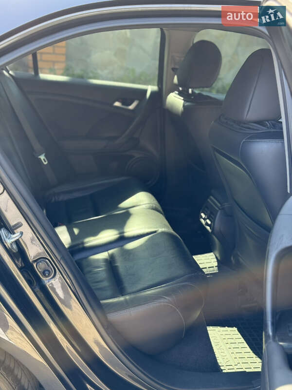 Седан Honda Accord 2011 в Киеве