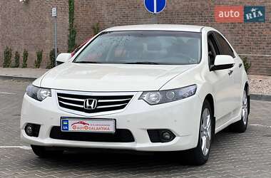 Седан Honda Accord 2011 в 