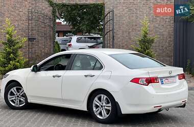 Седан Honda Accord 2011 в 