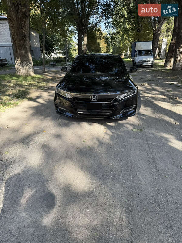 Седан Honda Accord 2018 в Запоріжжі