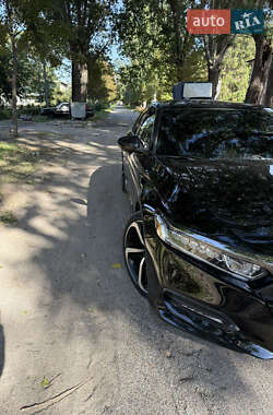 Седан Honda Accord 2018 в 