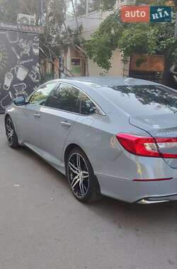 Седан Honda Accord 2021 в 
