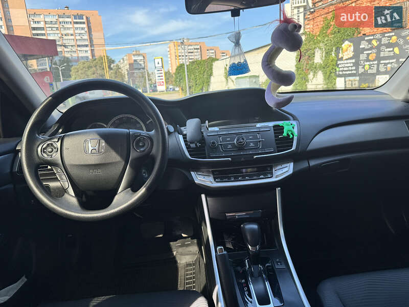 Седан Honda Accord 2015 в Харкові