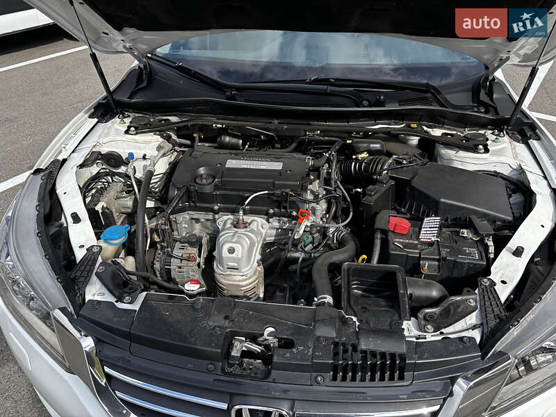 Седан Honda Accord 2013 в Софиевской Борщаговке