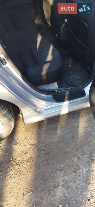 Універсал Honda Accord 2004 в Дніпрі