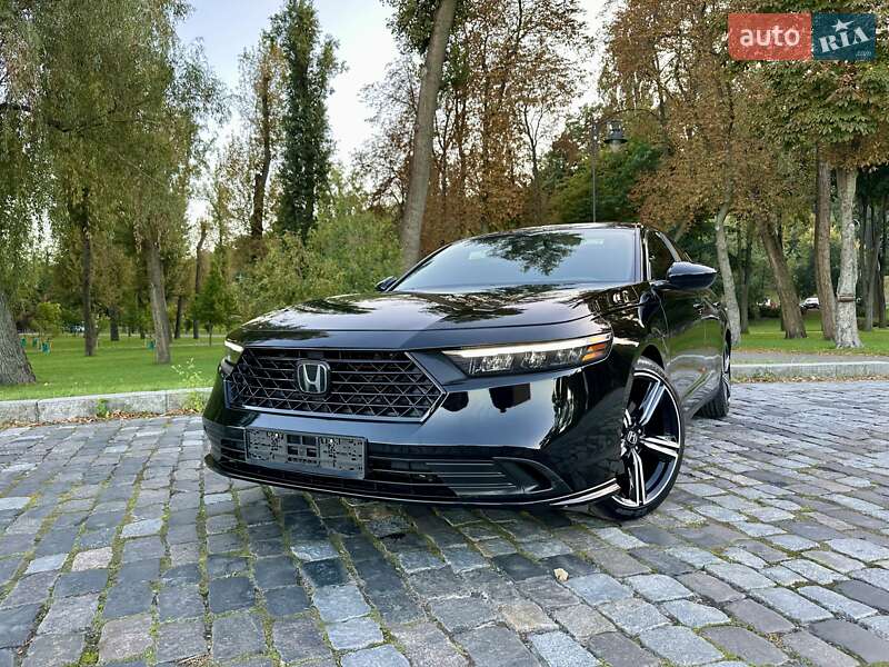 Седан Honda Accord 2023 в Киеве
