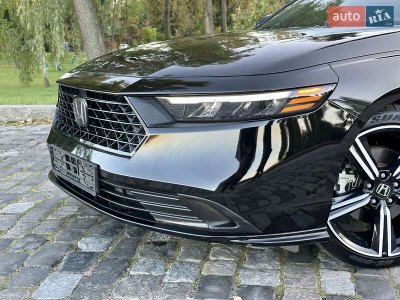 Седан Honda Accord 2023 в Киеве