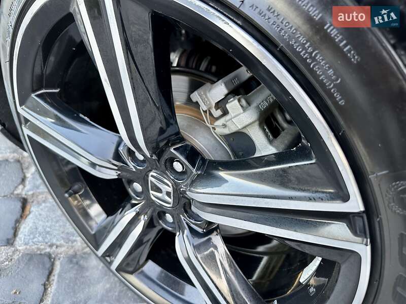 Седан Honda Accord 2023 в Киеве