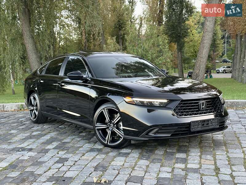Седан Honda Accord 2023 в Киеве