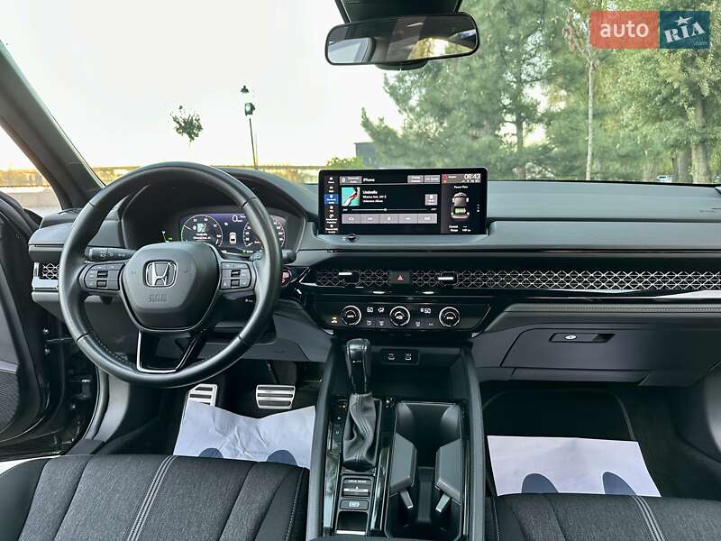 Седан Honda Accord 2023 в Киеве