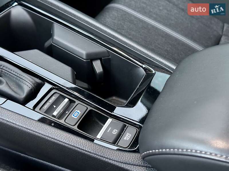 Седан Honda Accord 2023 в Киеве
