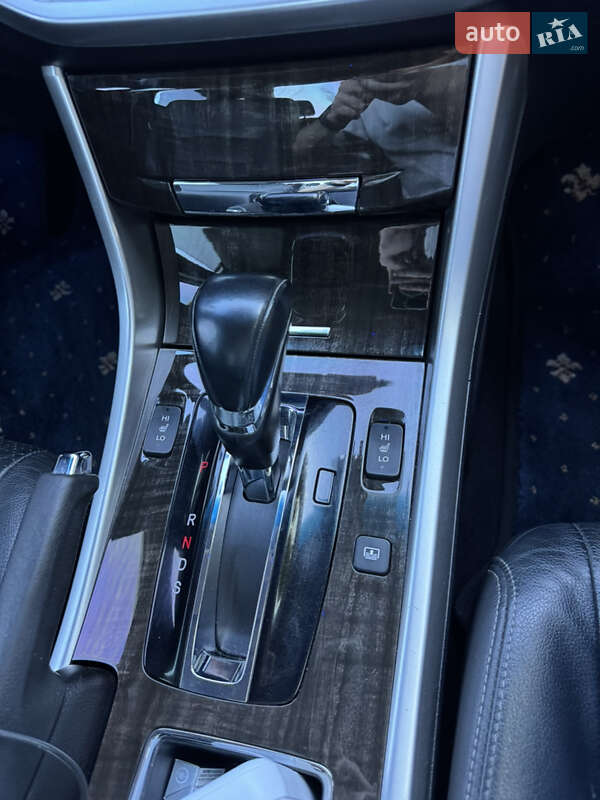Седан Honda Accord 2013 в Киеве