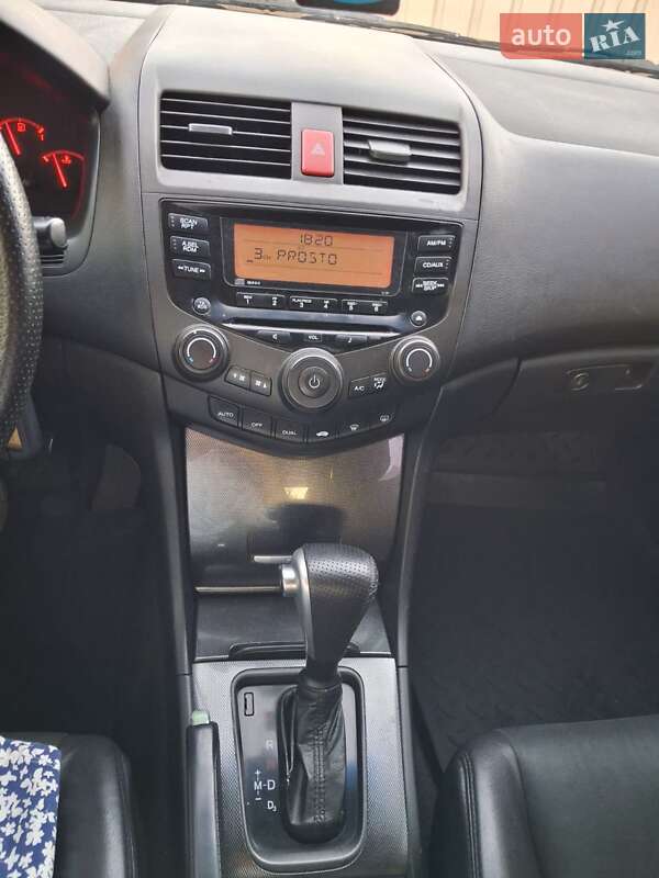 Седан Honda Accord 2004 в Черноморске
