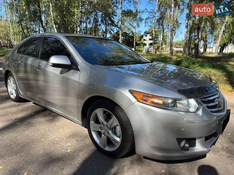 Седан Honda Accord 2011 в Ахтырке