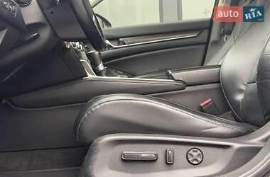 Седан Honda Accord 2018 в 