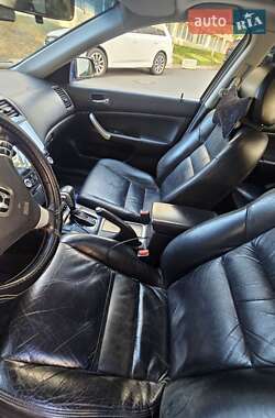 Седан Honda Accord 2003 в 