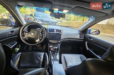 Седан Honda Accord 2003 в 