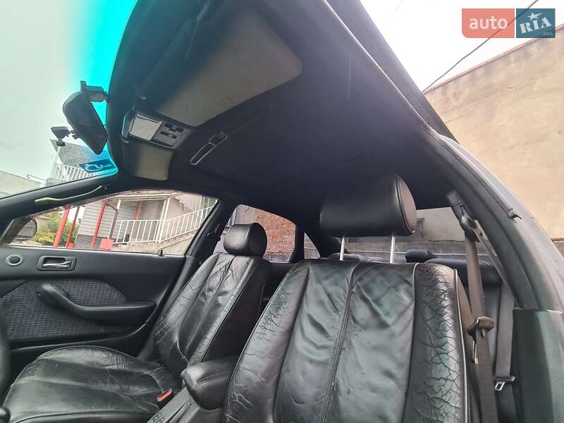 Седан Honda Accord 1994 в Чернівцях