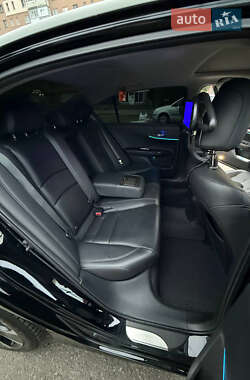 Седан Honda Accord 2013 в 
