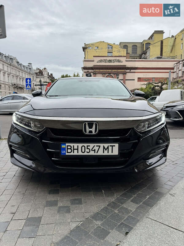 Седан Honda Accord 2018 в Одессе