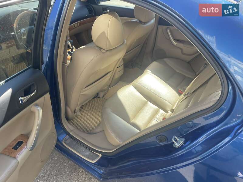 Седан Honda Accord 2004 в Киеве