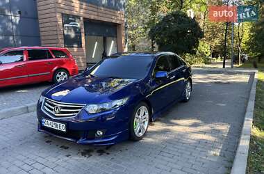 Седан Honda Accord 2010 в Киеве